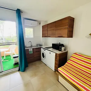 Appartement Studio Sur Le Golf, Saint-Raphaël