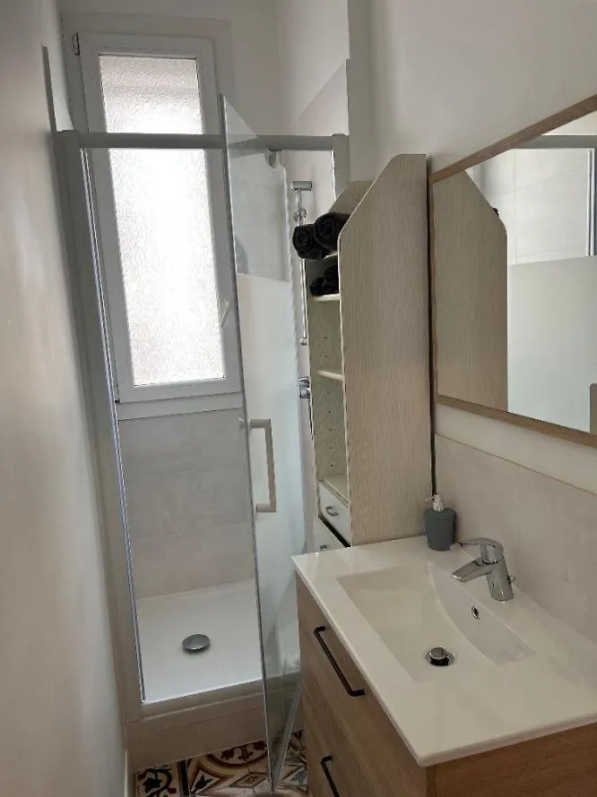 Appart 3 Pieces Centre-Ville St-Raphael - Pres Zone Pietonne - 500M Des Plages Saint-Raphaël